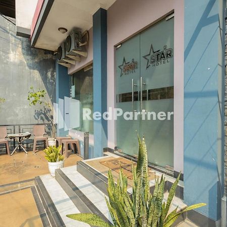 Star Hotel Jaksa Mitra Reddoorz Jakarta Exterior foto