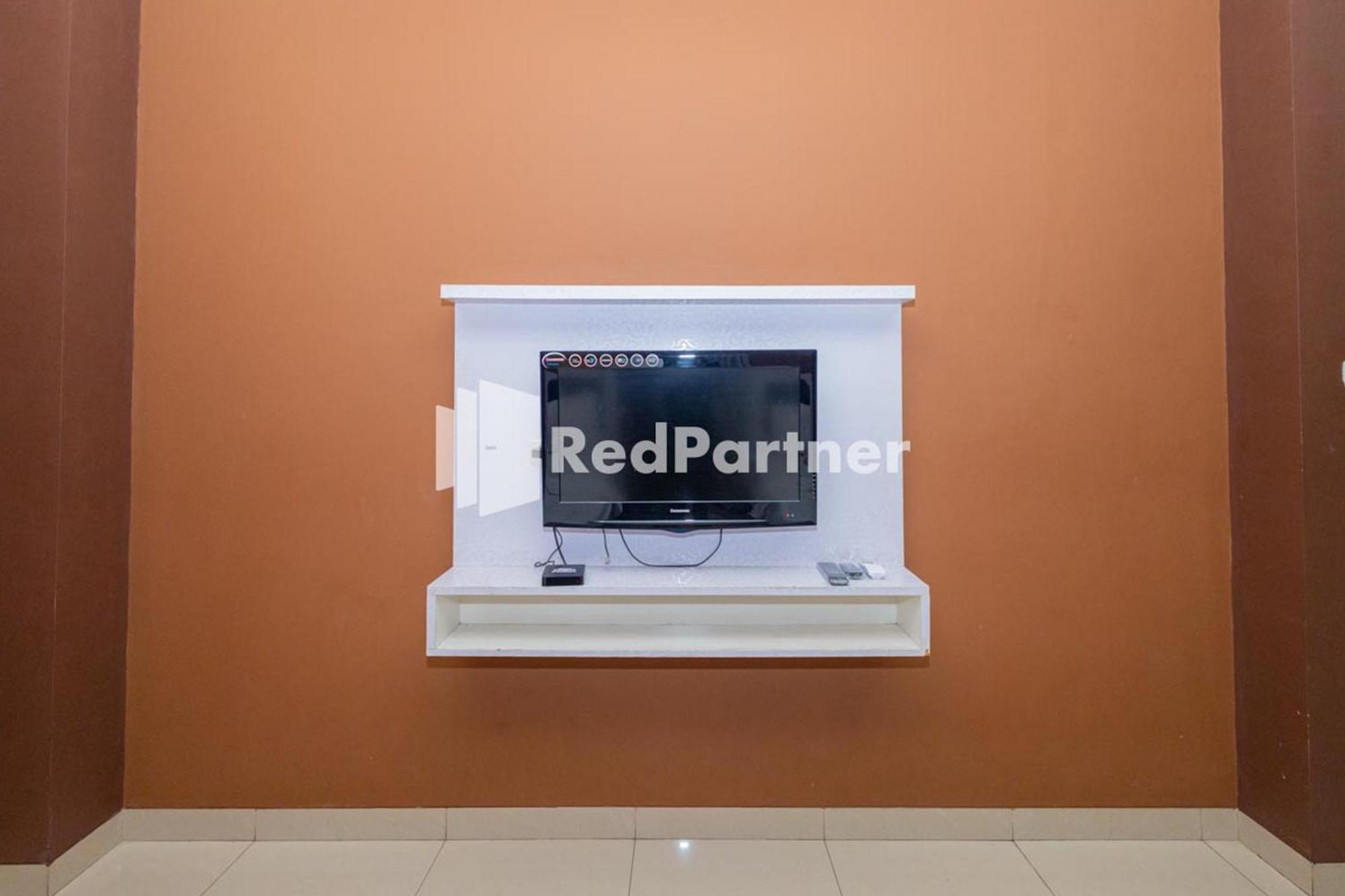 Star Hotel Jaksa Mitra Reddoorz Jakarta Exterior foto
