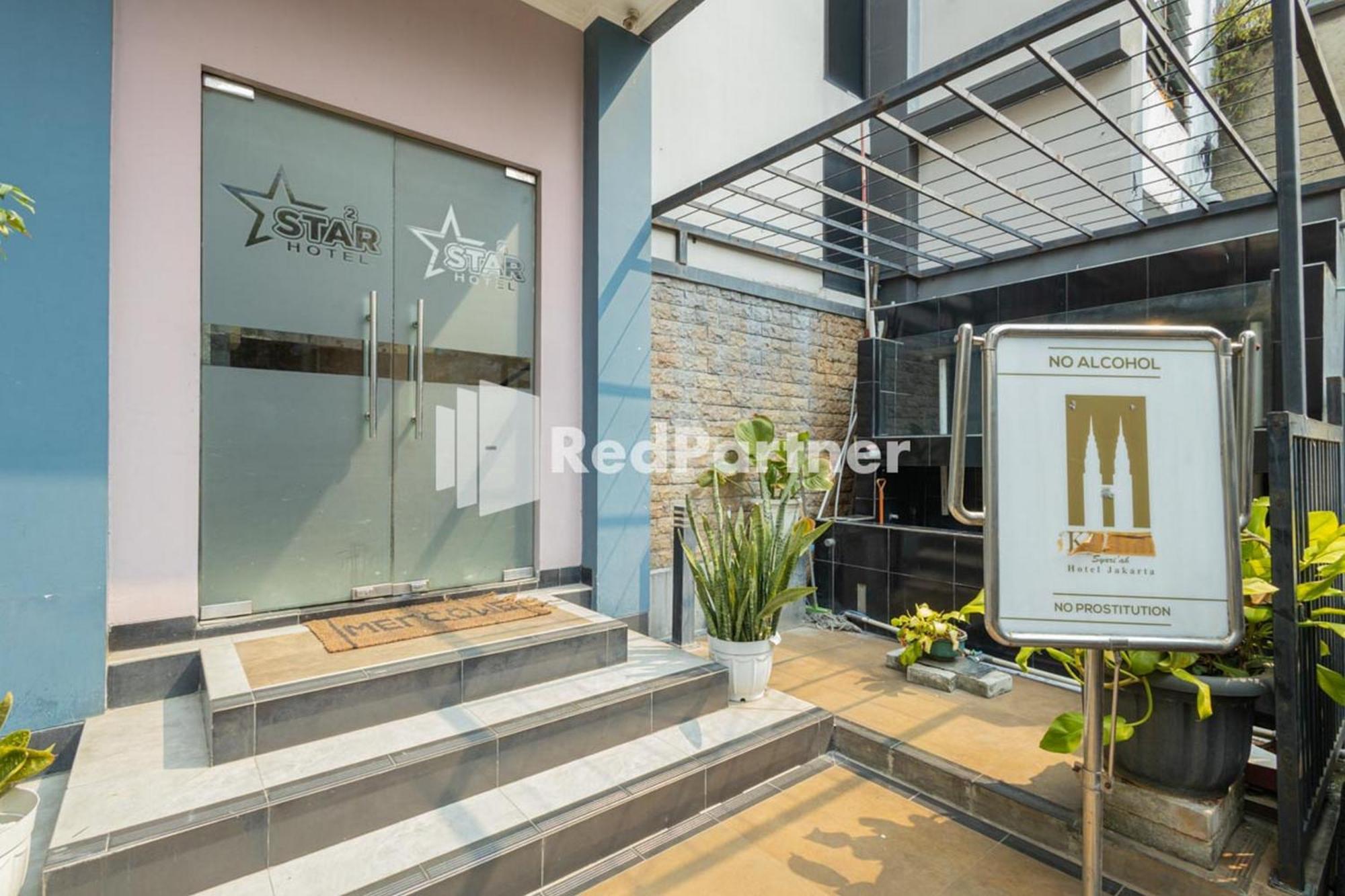 Star Hotel Jaksa Mitra Reddoorz Jakarta Exterior foto