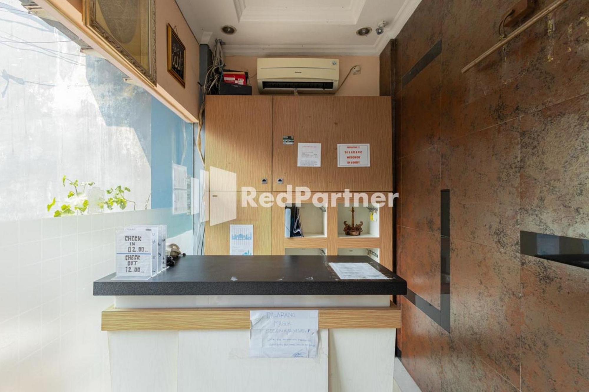 Star Hotel Jaksa Mitra Reddoorz Jakarta Exterior foto